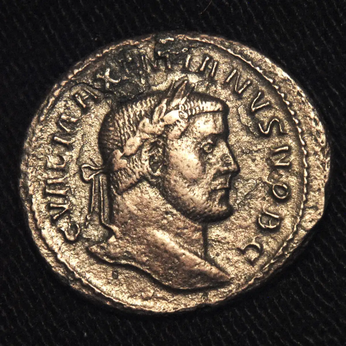Æ-Follis-Galerius-Maximianus-Cæsar-Lugdunum-Ric-17B